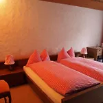 Simmental Otel 2*